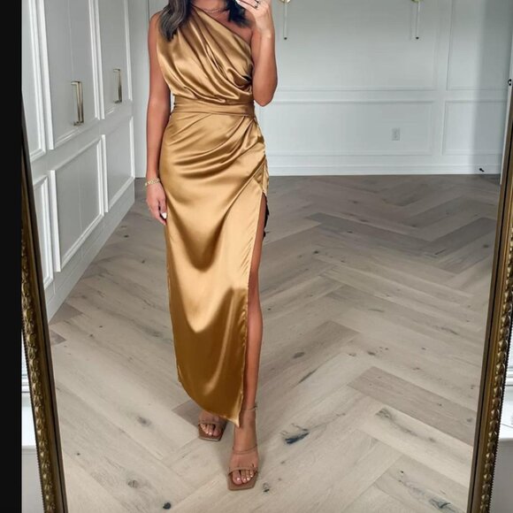 Petal & Pup Gold One Shoulder Dress - Picture 8 of 15